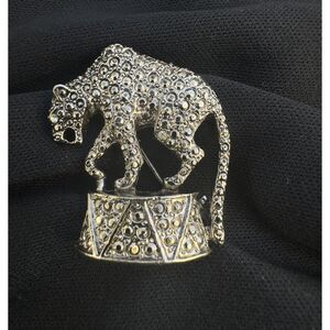 Stunning Vintage J.L Aldenkamp 1960s Leopard on Drum Brooch